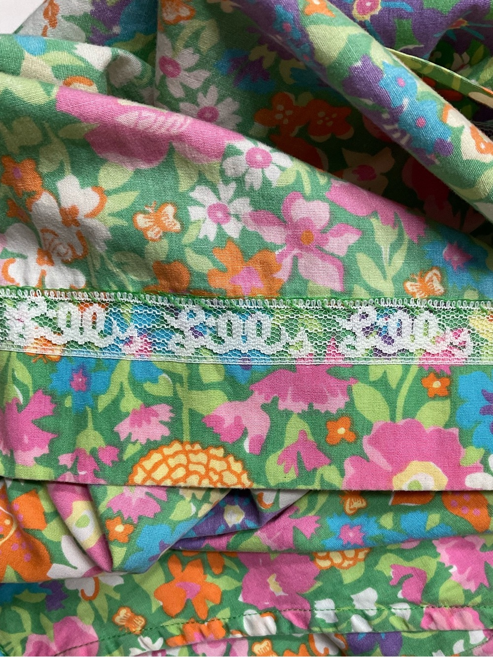 Vintage Lilly Pulitzer Women’s Floral Bermuda Shorts Size 8 - Picture 4 of 6